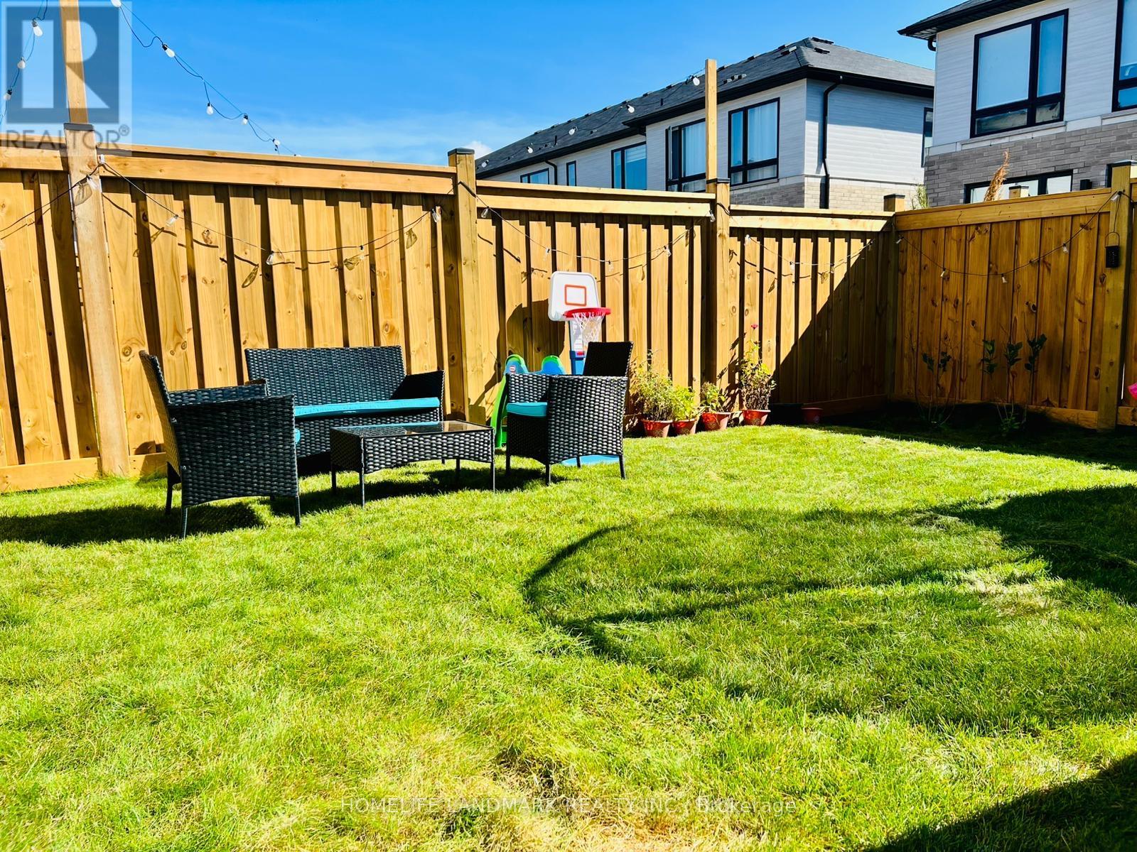 9 Klein Way, Whitby, Ontario  L1R 0S6 - Photo 18 - E12454934