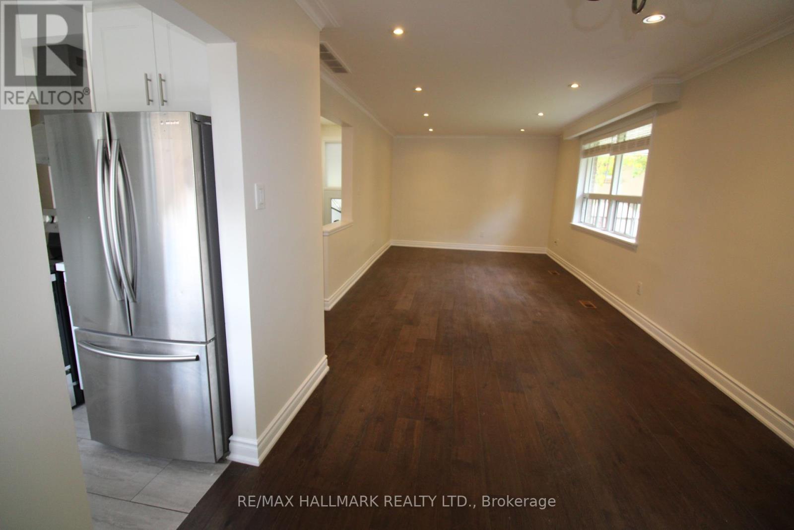 Main Fl - 389 Allgood Street, Richmond Hill, Ontario  L4C 2Z1 - Photo 7 - N12457264