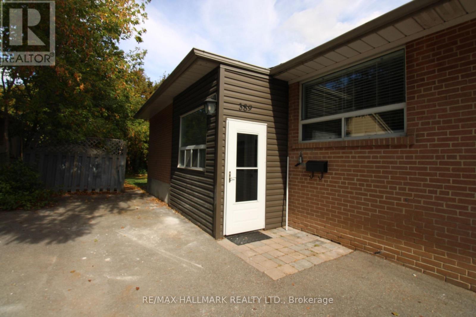 Main Fl - 389 Allgood Street, Richmond Hill, Ontario  L4C 2Z1 - Photo 2 - N12457264