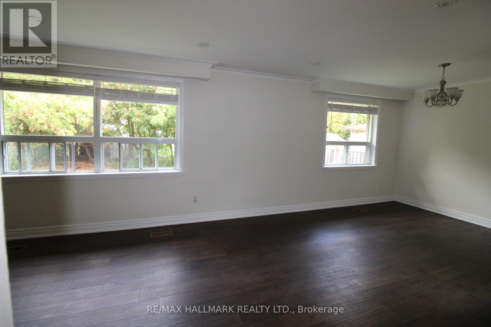 Main Fl - 389 Allgood Street, Richmond Hill, Ontario  L4C 2Z1 - Photo 6 - N12457264
