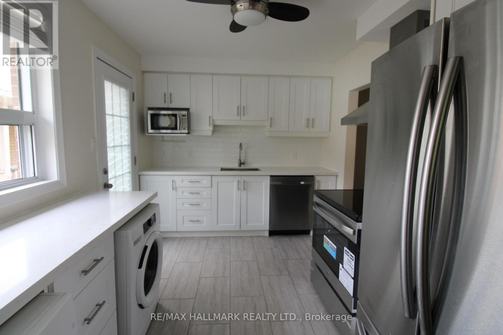 Main Fl - 389 Allgood Street, Richmond Hill, Ontario  L4C 2Z1 - Photo 8 - N12457264