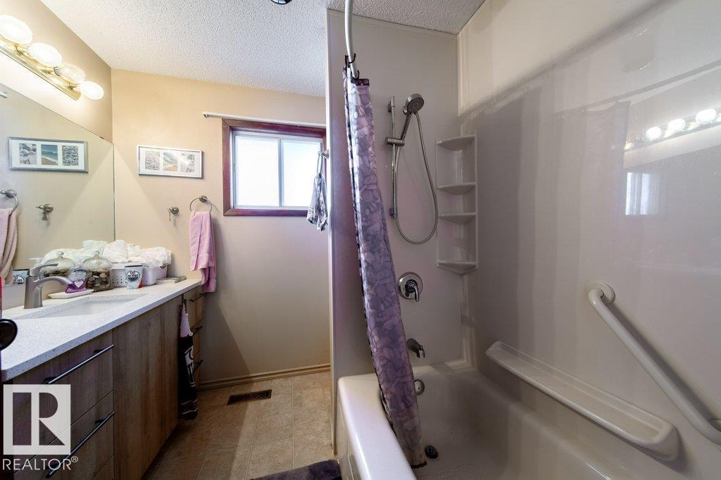 8610 152b Av Nw, Edmonton, Alberta  T5E 6H2 - Photo 14 - E4461826