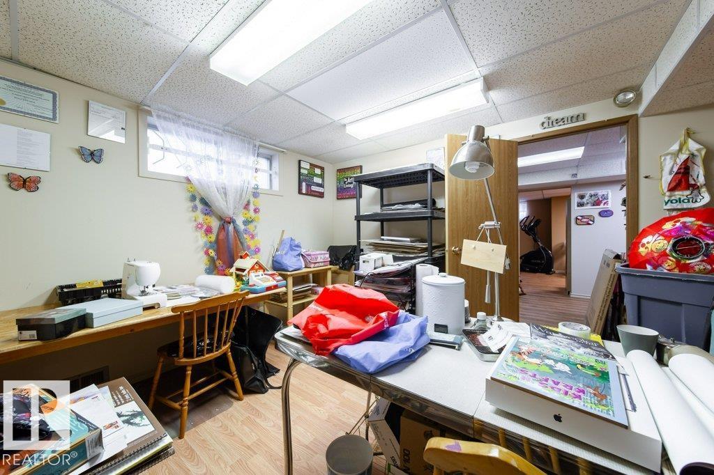 8610 152b Av Nw, Edmonton, Alberta  T5E 6H2 - Photo 22 - E4461826