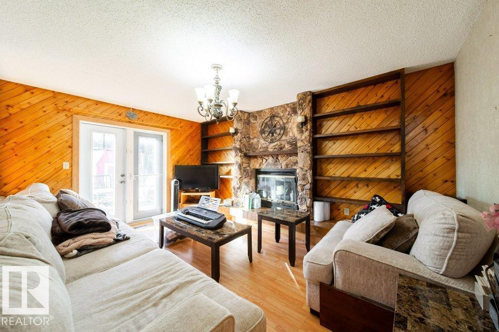 8610 152b Av Nw, Edmonton, Alberta  T5E 6H2 - Photo 8 - E4461826