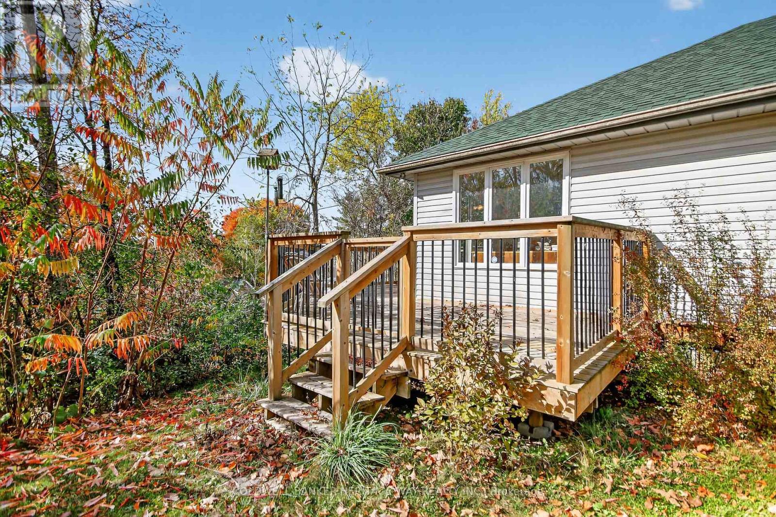 208 Blakeney Road, Mississippi Mills, Ontario  K0A 1A0 - Photo 43 - X12458400