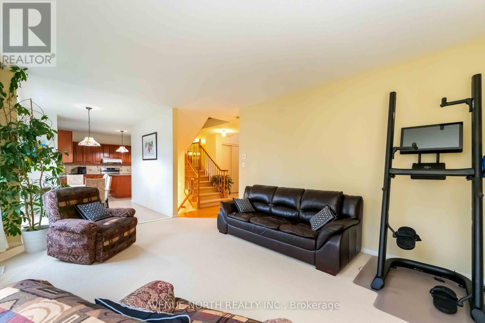 23 Hearthstone Place, Ottawa, Ontario  K2G 7B3 - Photo 13 - X12458416