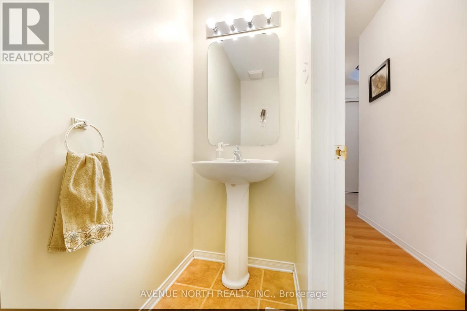 23 Hearthstone Place, Ottawa, Ontario  K2G 7B3 - Photo 14 - X12458416