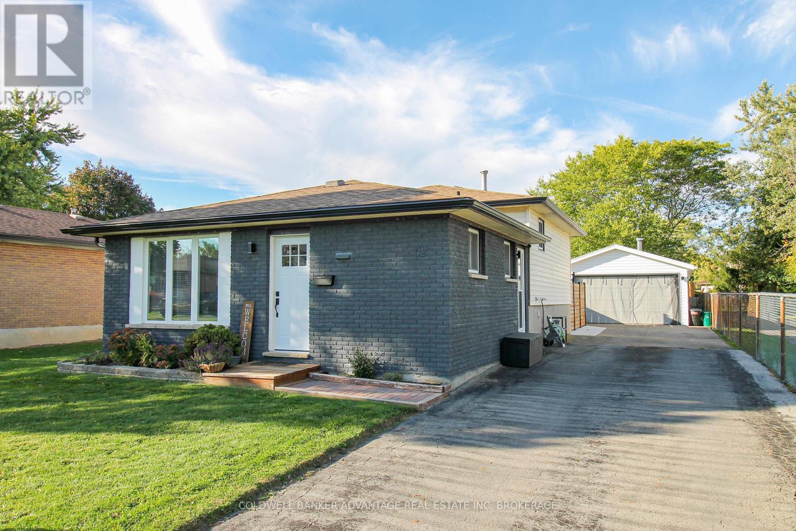 42 Newleaf Crescent, Welland, Ontario  L3C 6B4 - Photo 1 - X12458404