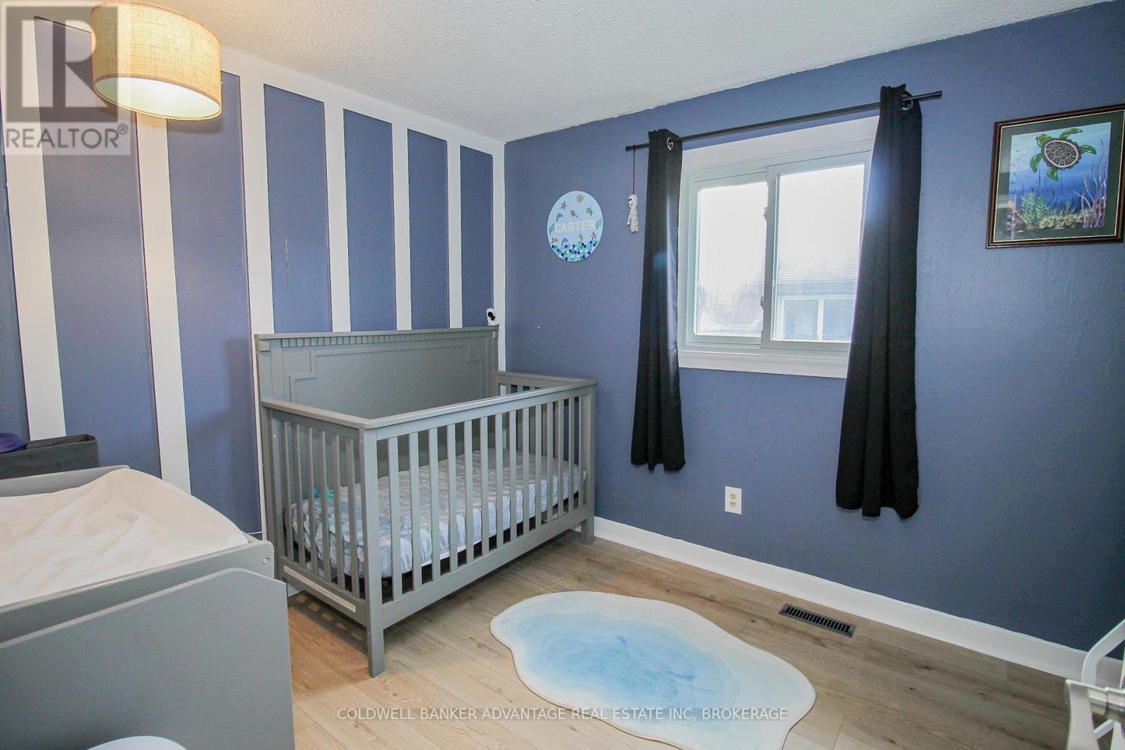 42 Newleaf Crescent, Welland, Ontario  L3C 6B4 - Photo 13 - X12458404