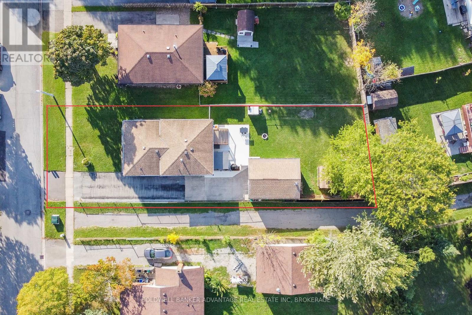 42 Newleaf Crescent, Welland, Ontario  L3C 6B4 - Photo 34 - X12458404