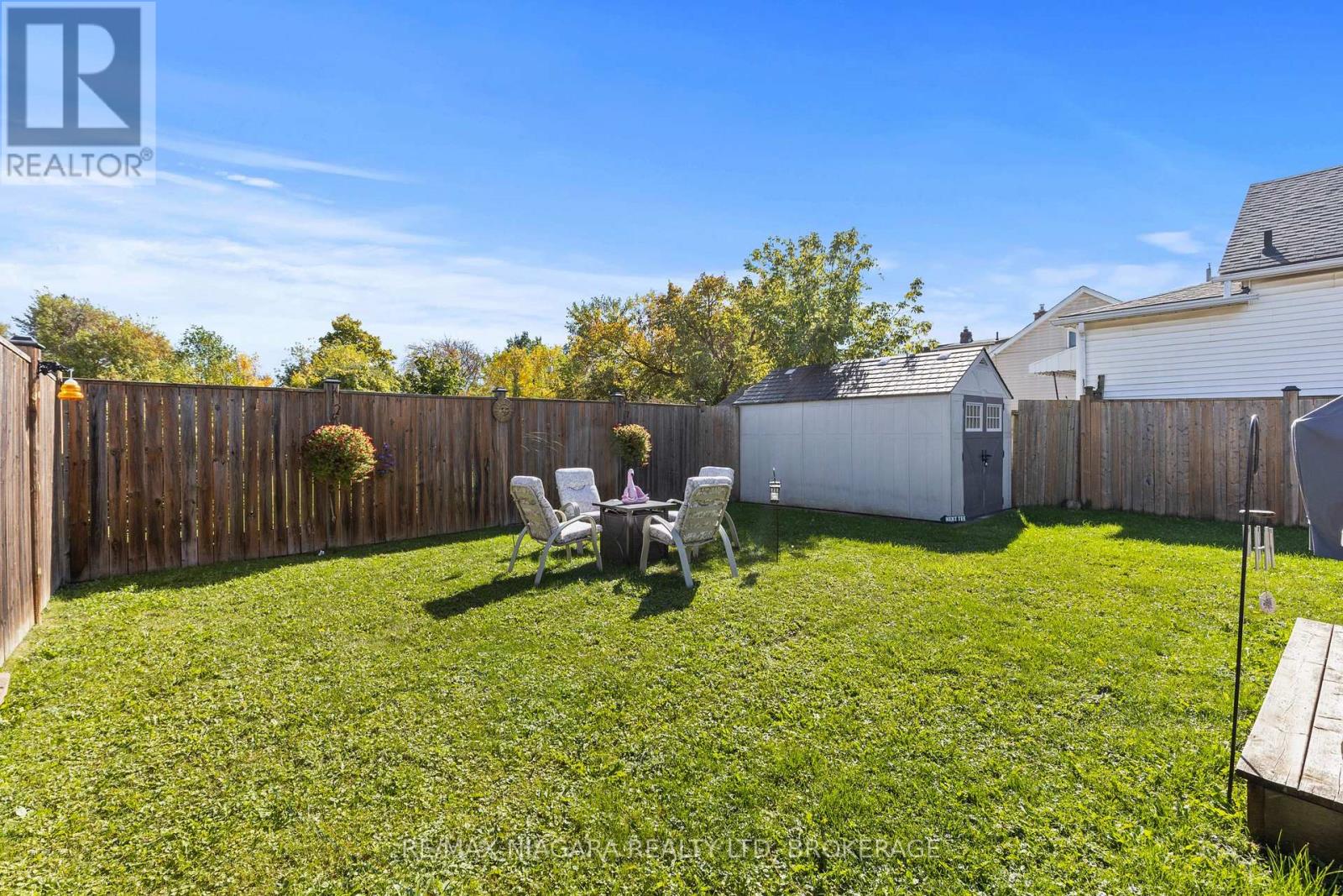 35 Leeper Street, St. Catharines, Ontario  L2S 2N1 - Photo 21 - X12458409