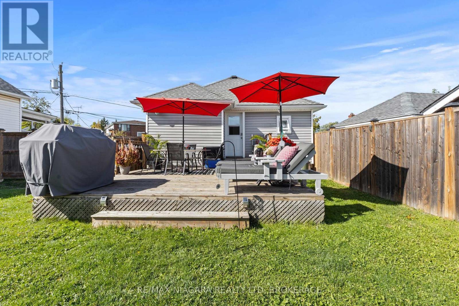 35 Leeper Street, St. Catharines, Ontario  L2S 2N1 - Photo 24 - X12458409