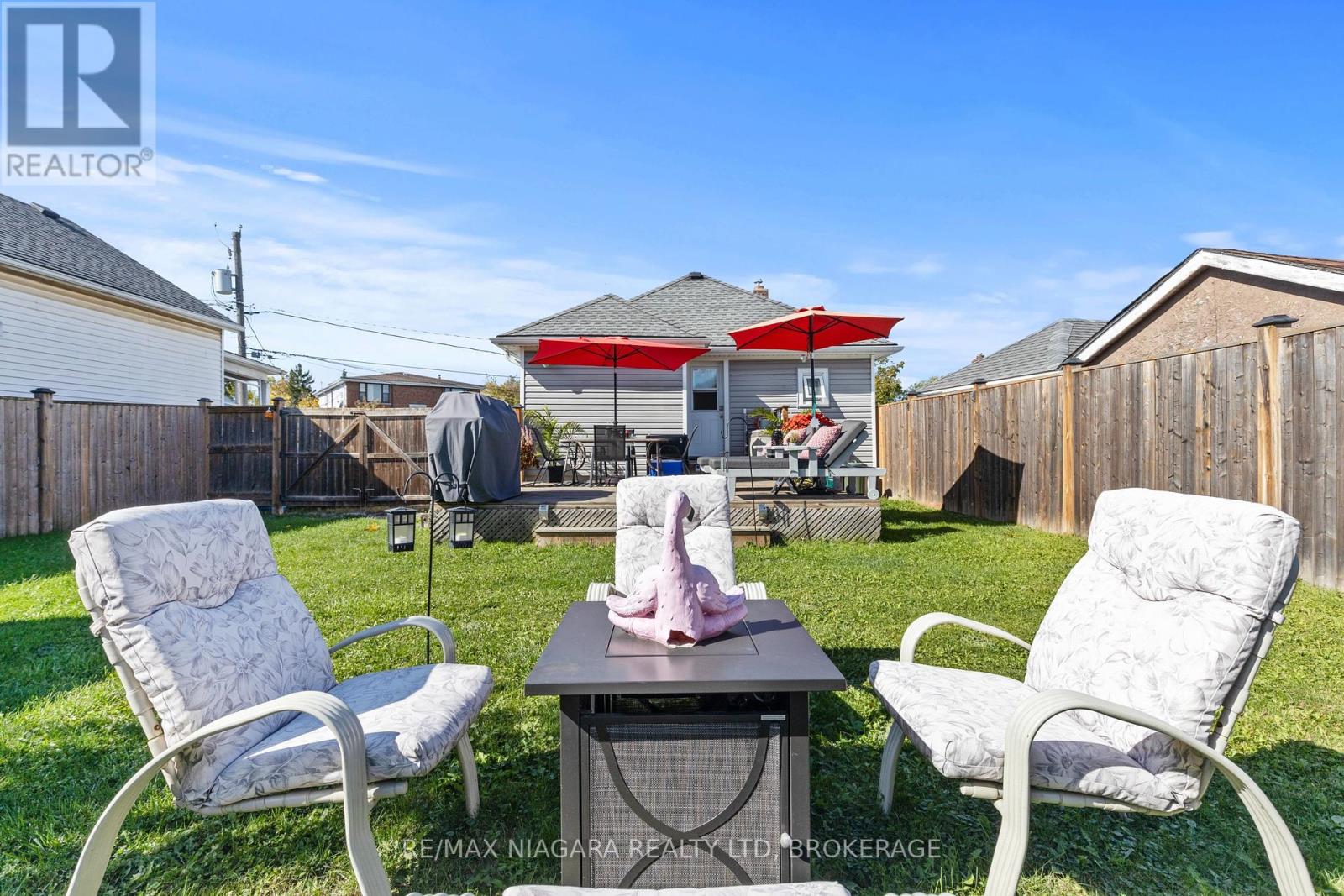 35 Leeper Street, St. Catharines, Ontario  L2S 2N1 - Photo 25 - X12458409