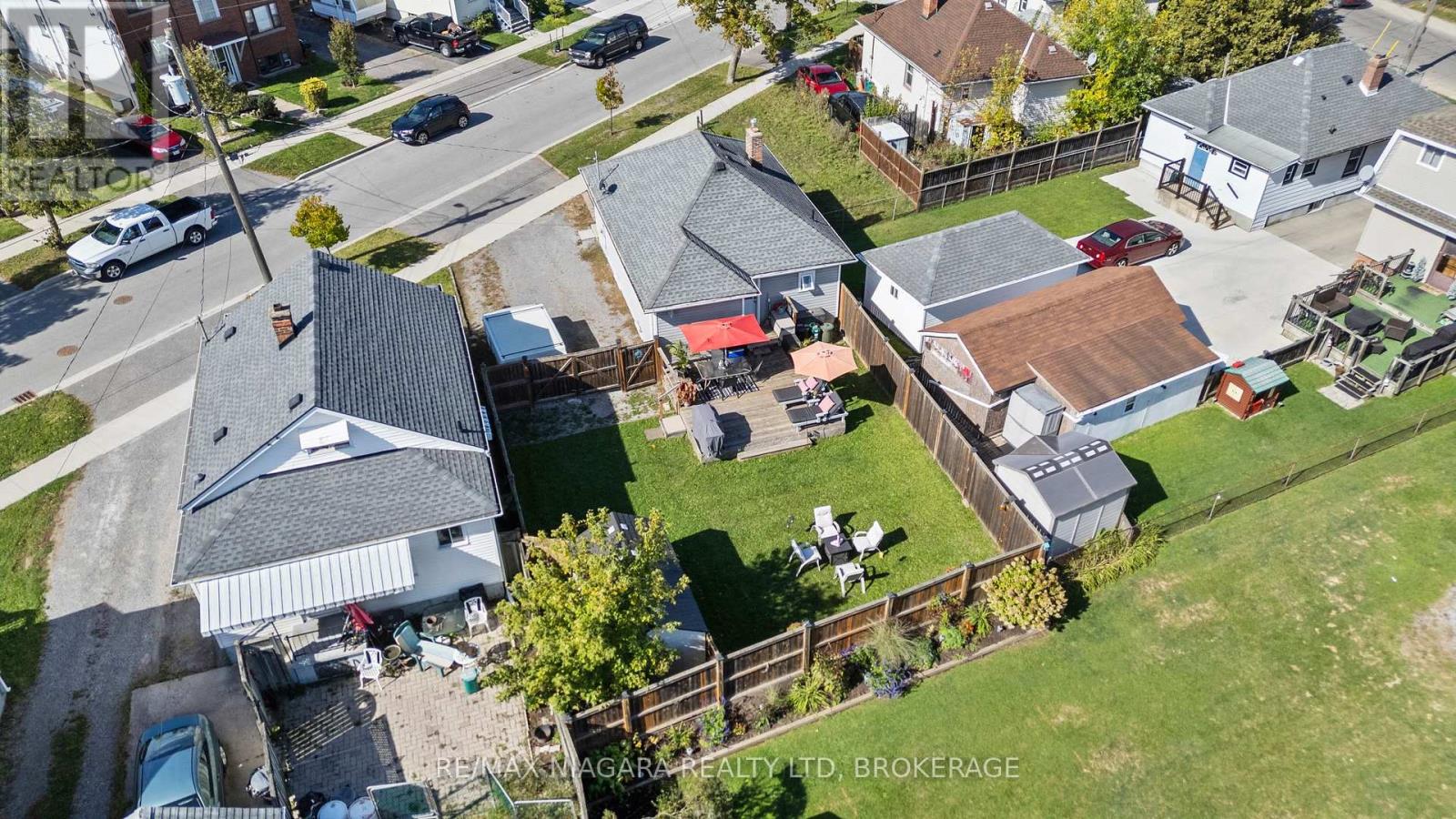 35 Leeper Street, St. Catharines, Ontario  L2S 2N1 - Photo 26 - X12458409