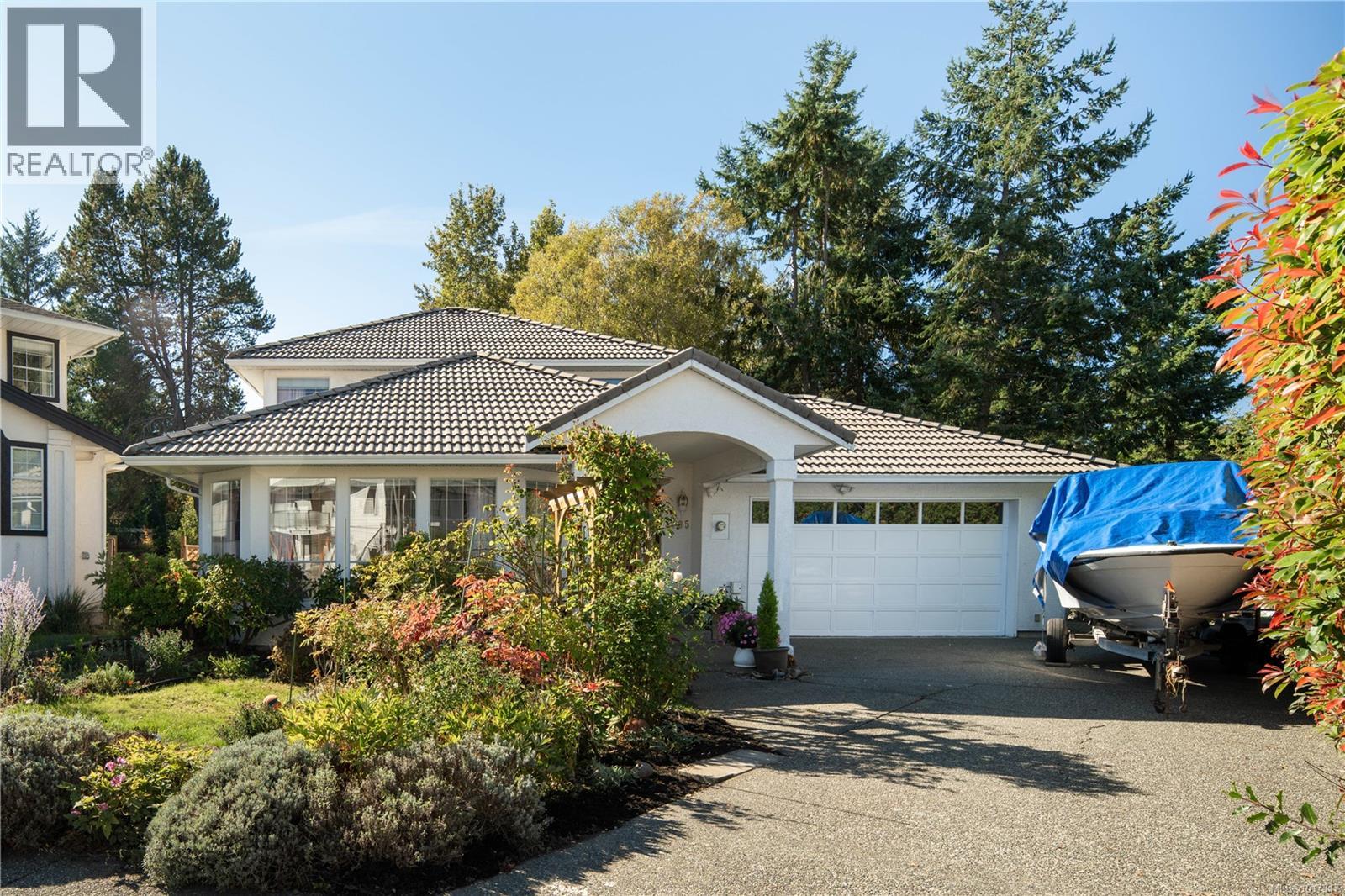 1395 Epsom Close, Saanich, British Columbia