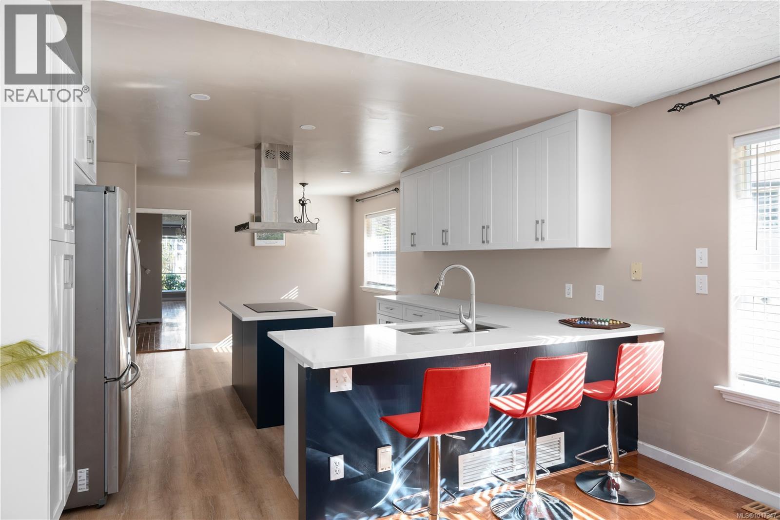 1395 Epsom Close, Saanich, British Columbia  V8P 5S8 - Photo 20 - 1017347