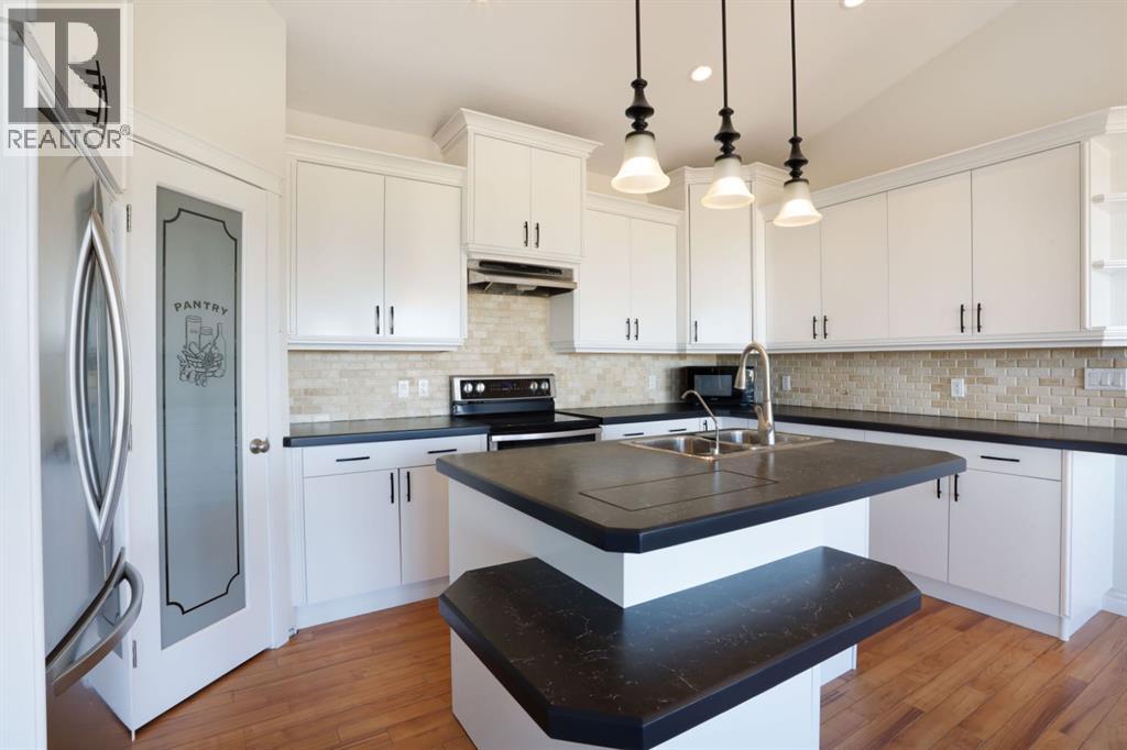 36 Cottonwood Crescent, Rosemary, Alberta  T0J 2W0 - Photo 8 - A2263260
