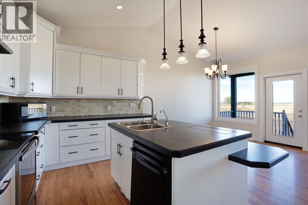 36 Cottonwood Crescent, Rosemary, Alberta  T0J 2W0 - Photo 10 - A2263260