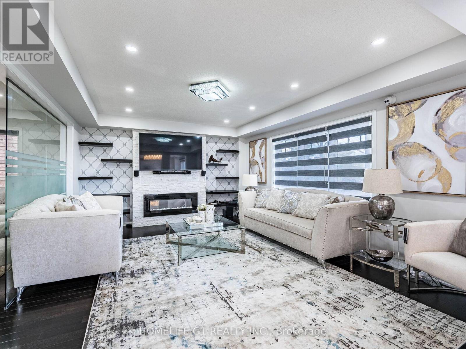 8 Locomotive Crescent, Brampton, Ontario  L7A 0T7 - Photo 18 - W12458380