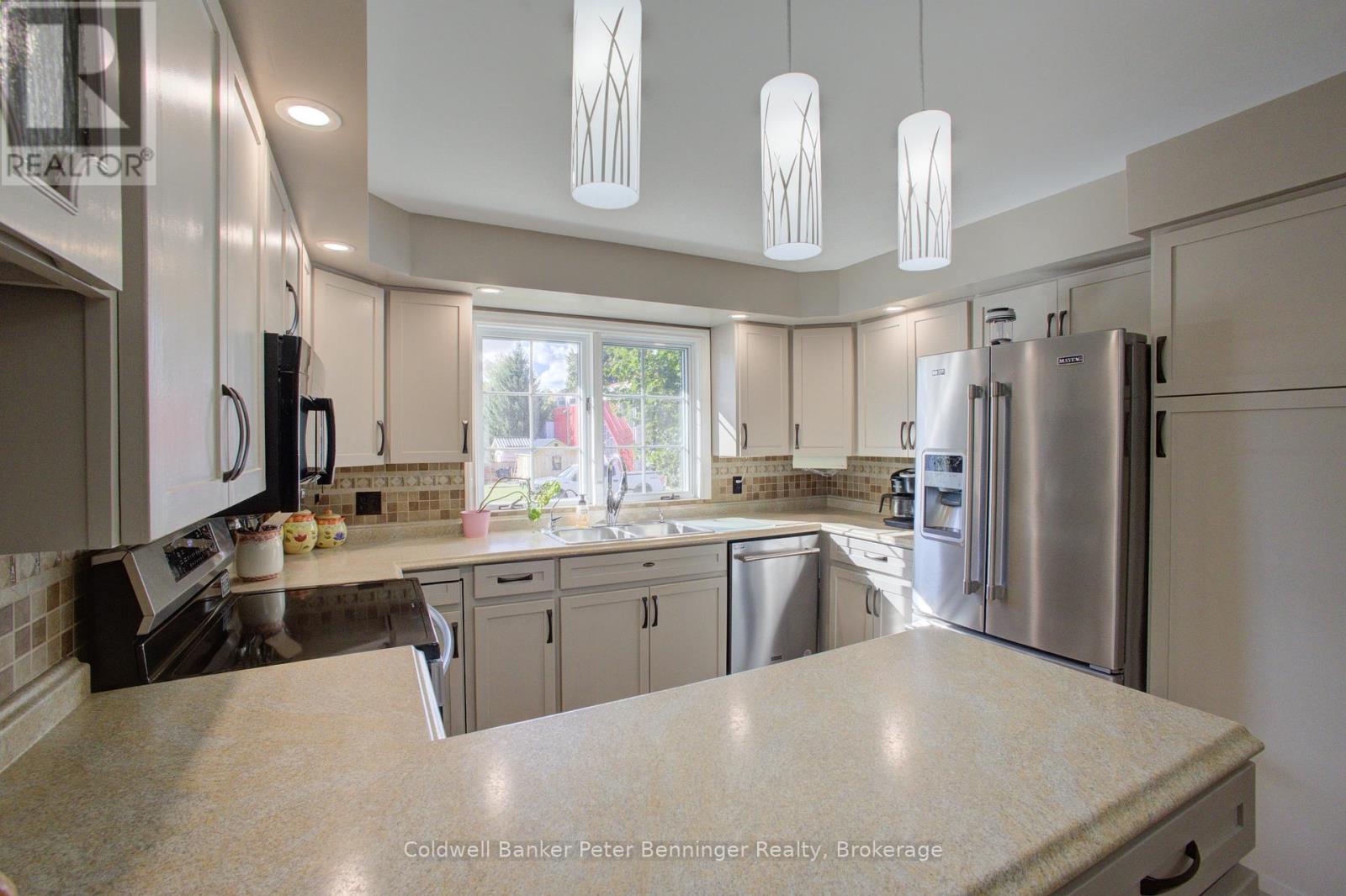 22 John Street, Arran-Elderslie, Ontario  N0H 2N0 - Photo 13 - X12458419