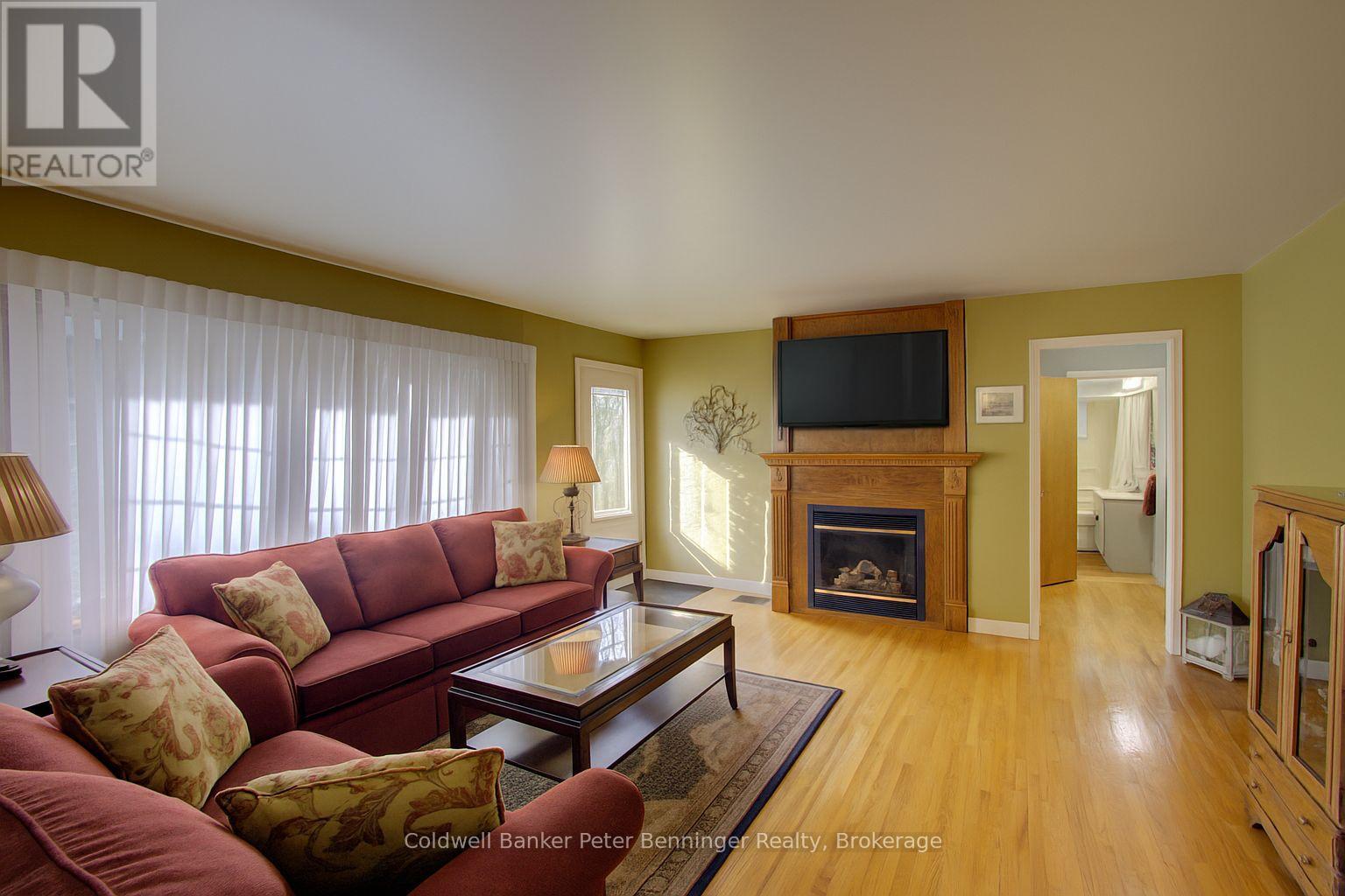 22 John Street, Arran-Elderslie, Ontario  N0H 2N0 - Photo 8 - X12458419
