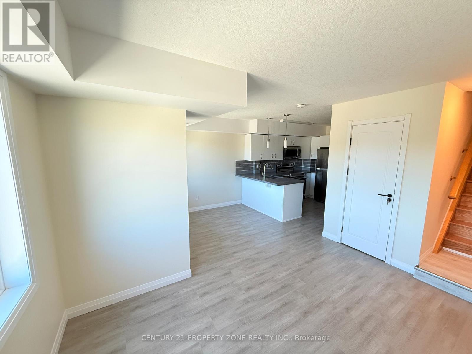 C60 - 370 Fisher Mills Road, Cambridge, Ontario  N3C 0G8 - Photo 18 - X12458110