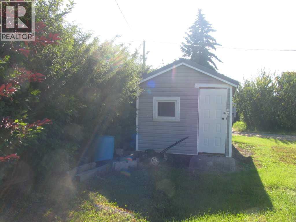 807 Broadway Street, Standard, Alberta  T0J 3G0 - Photo 20 - A2250828