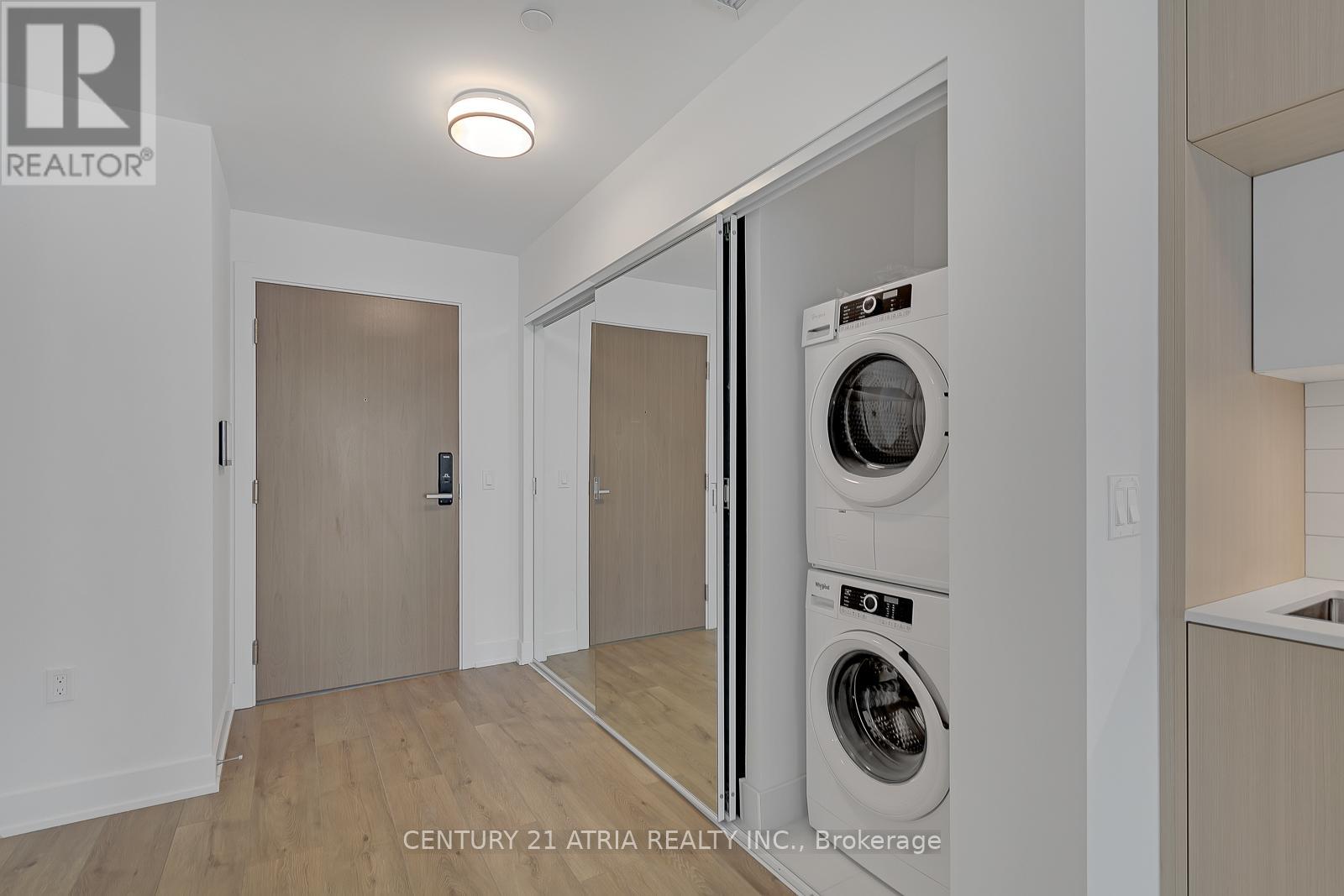 1610 - 575 Bloor Street E, Toronto, Ontario  M4W 0B2 - Photo 11 - C12458389