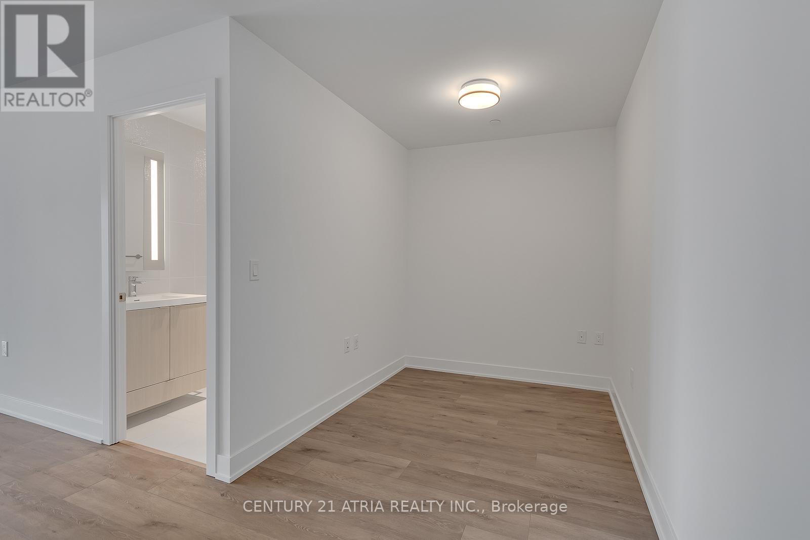 1610 - 575 Bloor Street E, Toronto, Ontario  M4W 0B2 - Photo 3 - C12458389