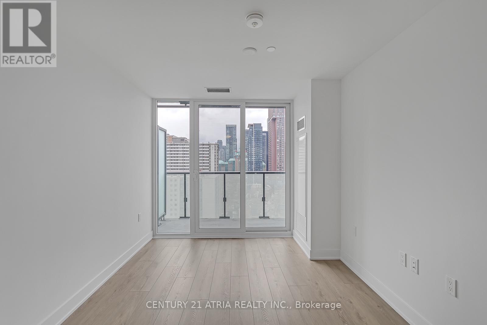 1610 - 575 Bloor Street E, Toronto, Ontario  M4W 0B2 - Photo 5 - C12458389
