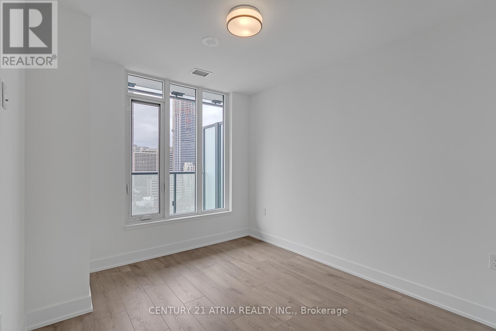 1610 - 575 Bloor Street E, Toronto, Ontario  M4W 0B2 - Photo 8 - C12458389