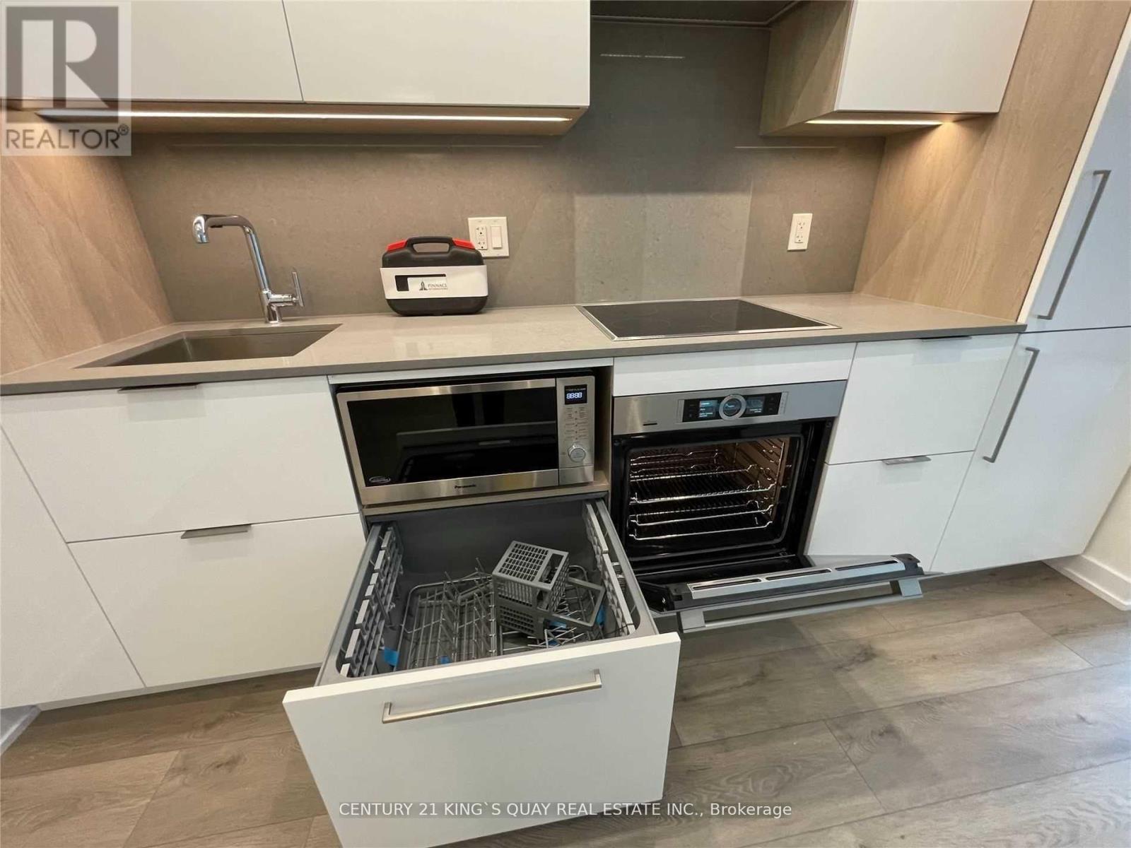 903 - 28 Freeland Street, Toronto, Ontario  M5E 0E3 - Photo 11 - C12458392