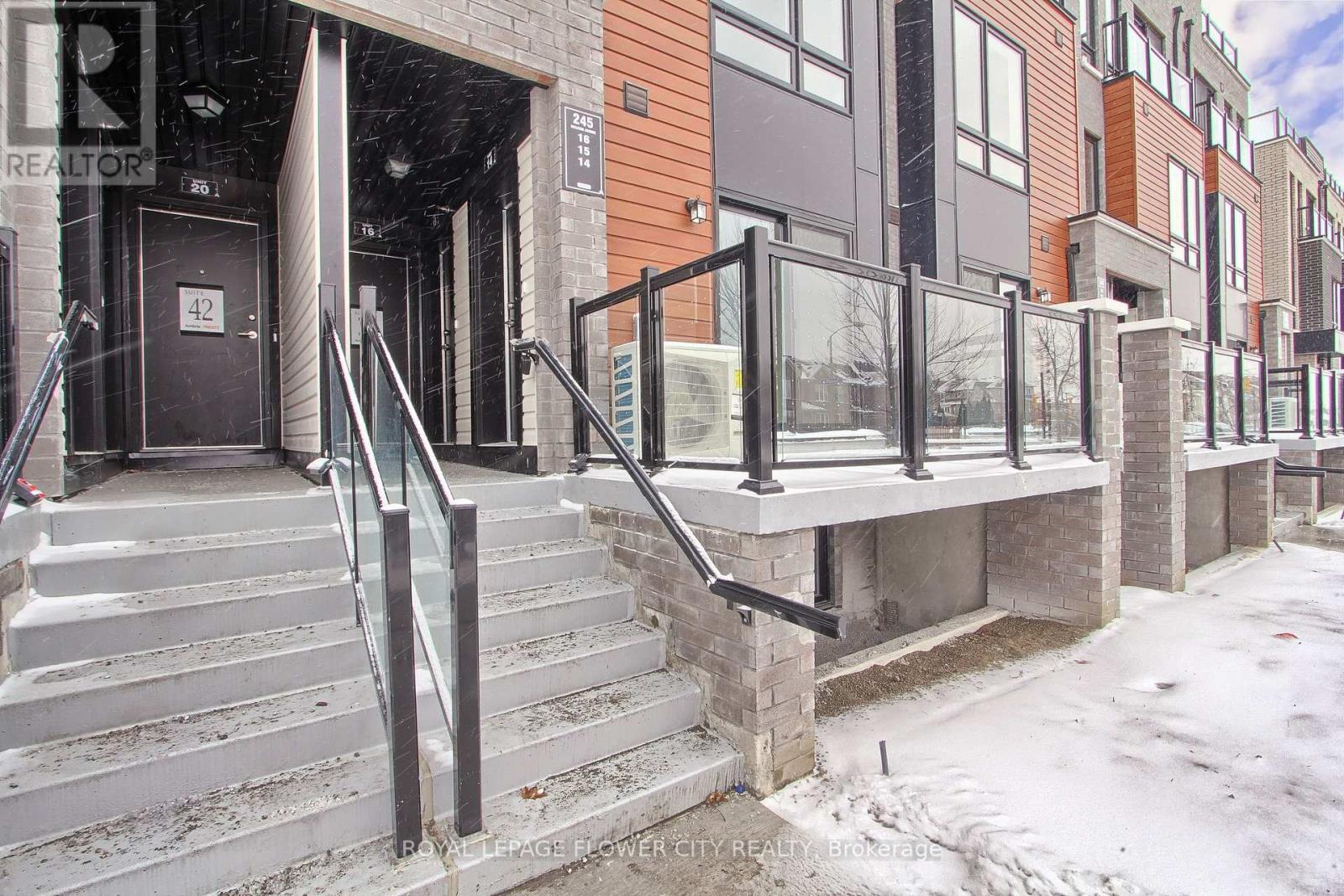 14 - 245 Mclevin Avenue, Toronto, Ontario  M1B 0E8 - Photo 5 - E12458410