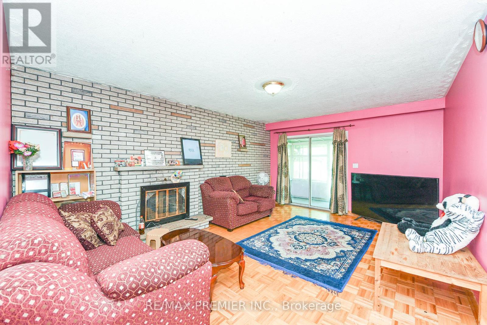 35 Taysham Crescent, Toronto, Ontario  M9V 1X1 - Photo 21 - W12454132