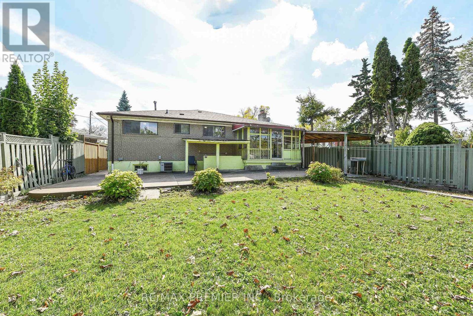 35 Taysham Crescent, Toronto, Ontario  M9V 1X1 - Photo 34 - W12454132