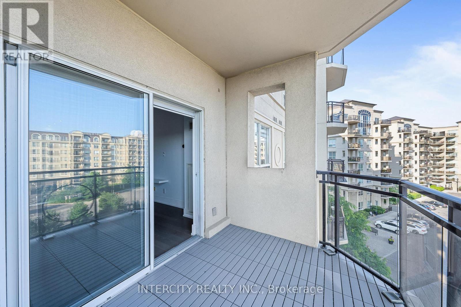 520 - 8 Maison Parc Court, Vaughan, Ontario  L4J 9K5 - Photo 19 - N12458393