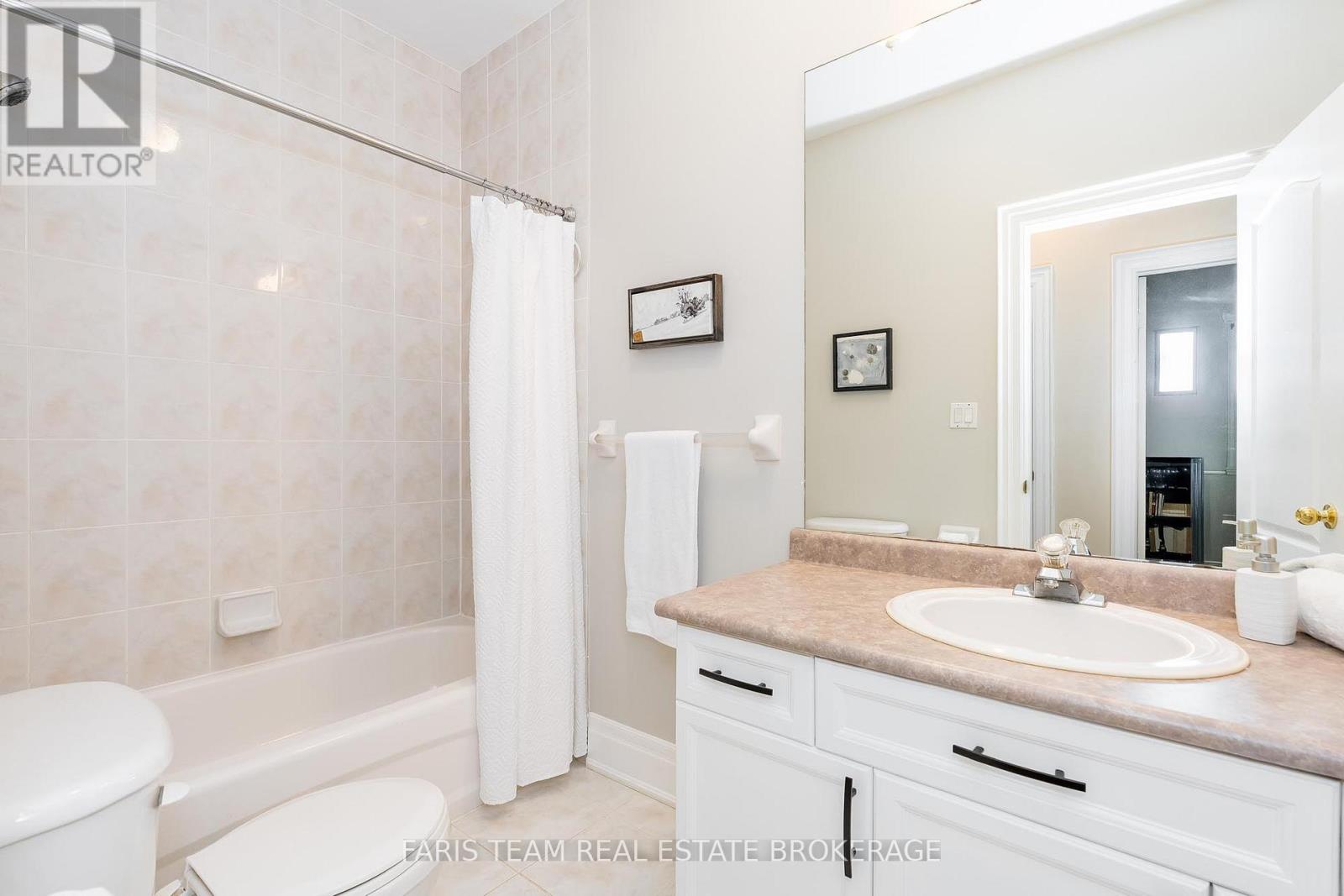 75 62nd Street S, Wasaga Beach, Ontario  L9Z 1V5 - Photo 17 - S12458417