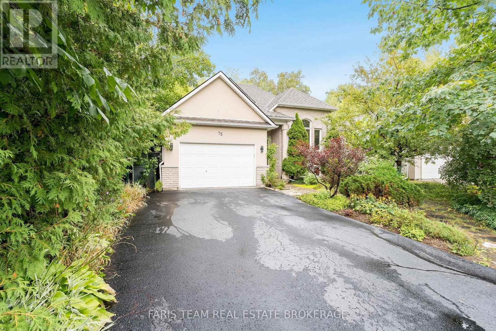 75 62nd Street S, Wasaga Beach, Ontario  L9Z 1V5 - Photo 3 - S12458417