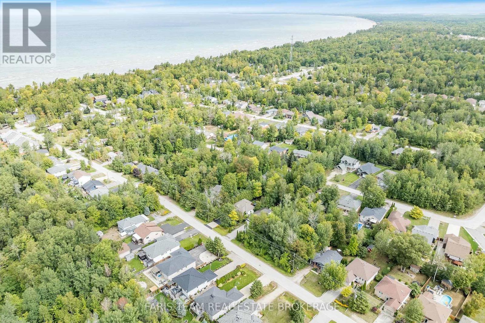 75 62nd Street S, Wasaga Beach, Ontario  L9Z 1V5 - Photo 30 - S12458417