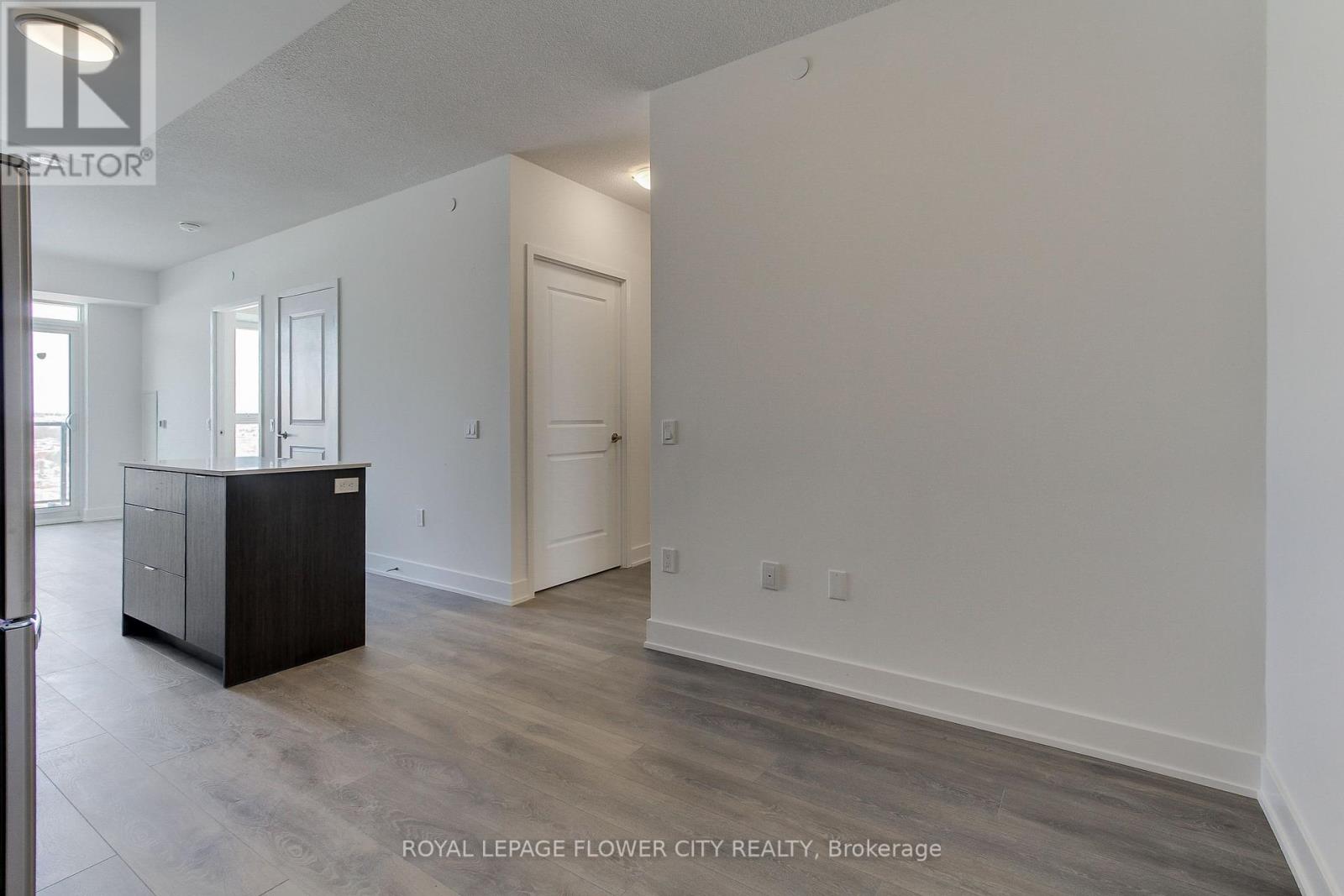 1506 - 202 Burnhamthorpe Road E, Mississauga, Ontario  L5A 0B2 - Photo 19 - W12458396