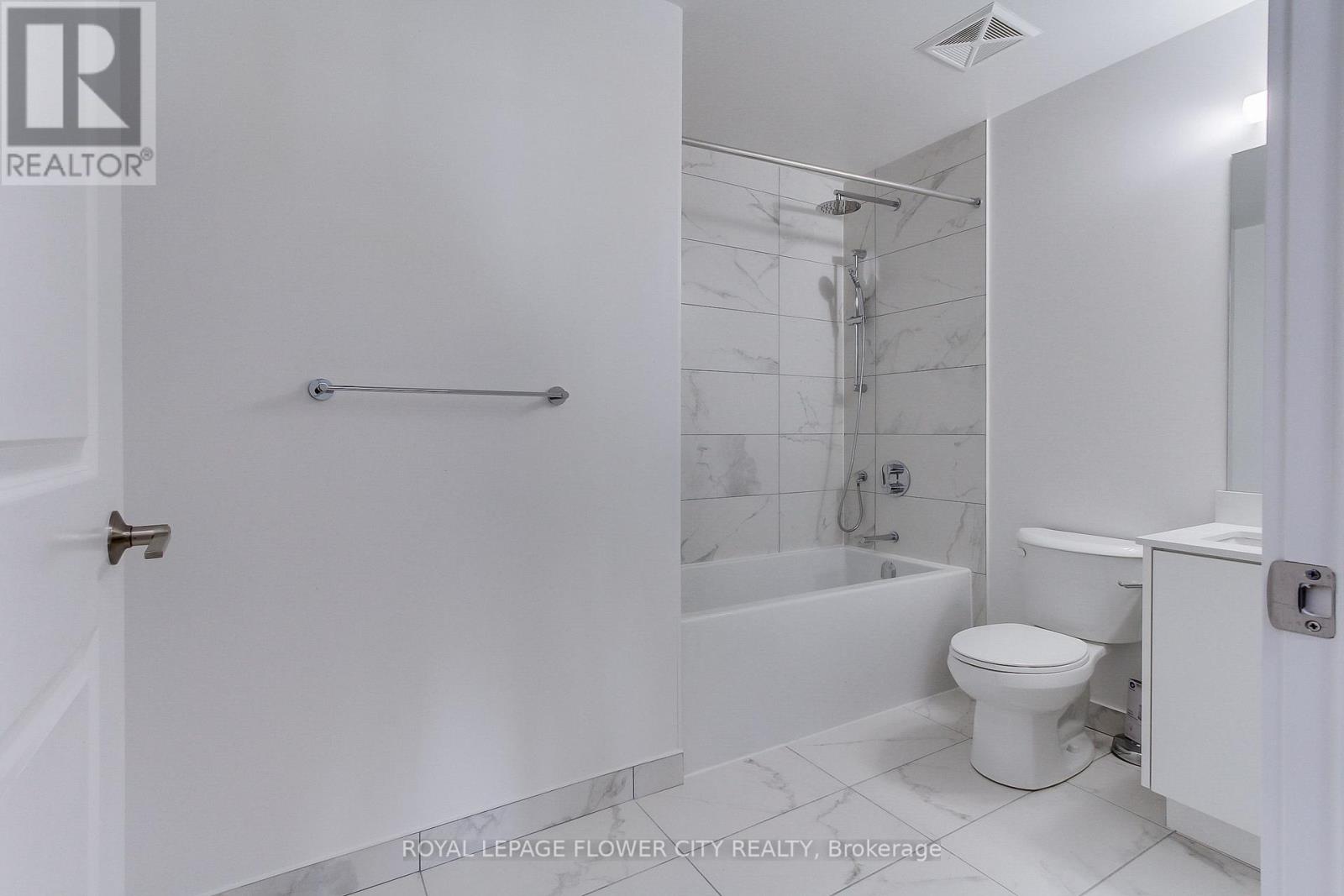 1506 - 202 Burnhamthorpe Road E, Mississauga, Ontario  L5A 0B2 - Photo 31 - W12458396