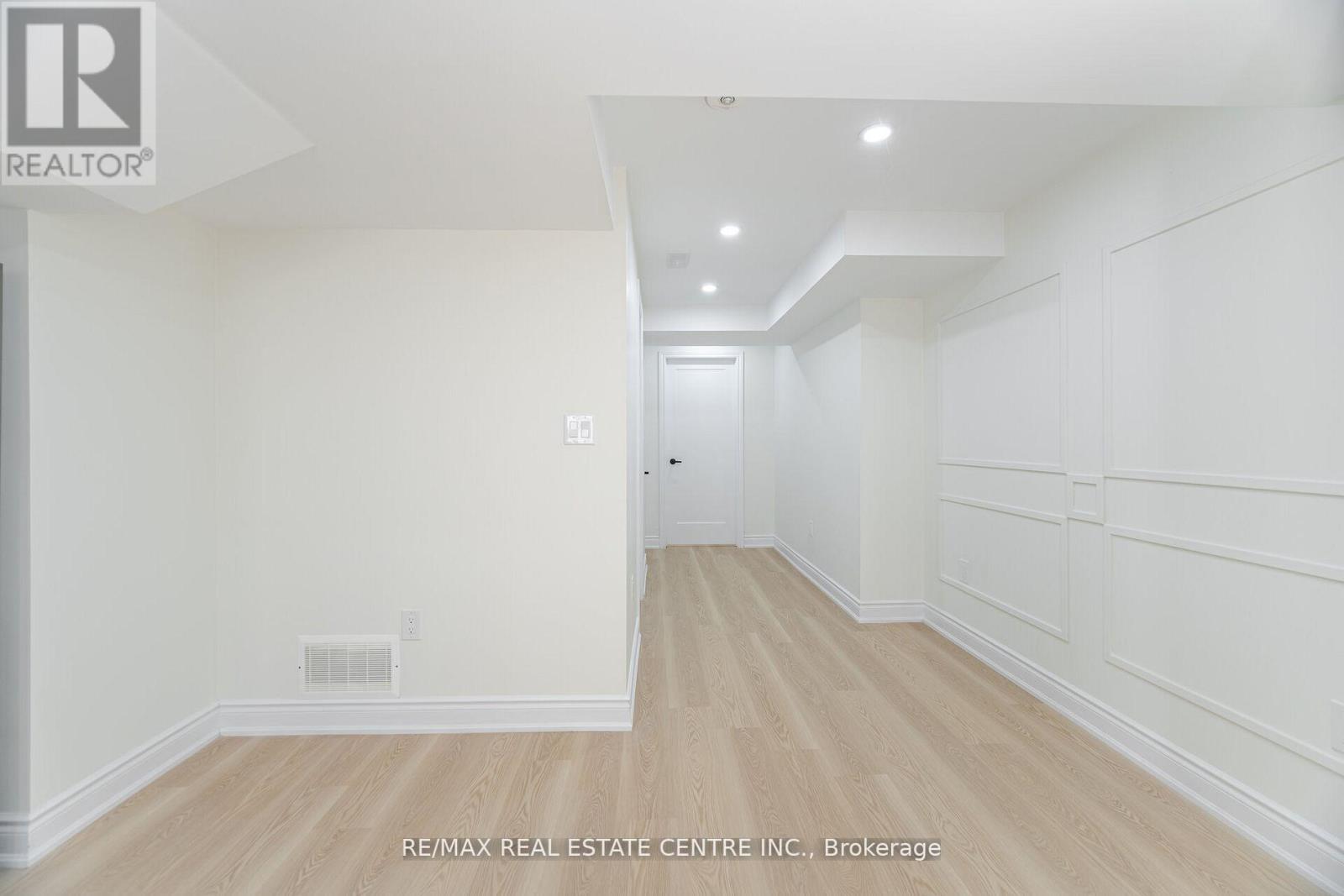 Lower - 351 Greenless Circle, Milton, Ontario  L9T 0X2 - Photo 15 - W12458412