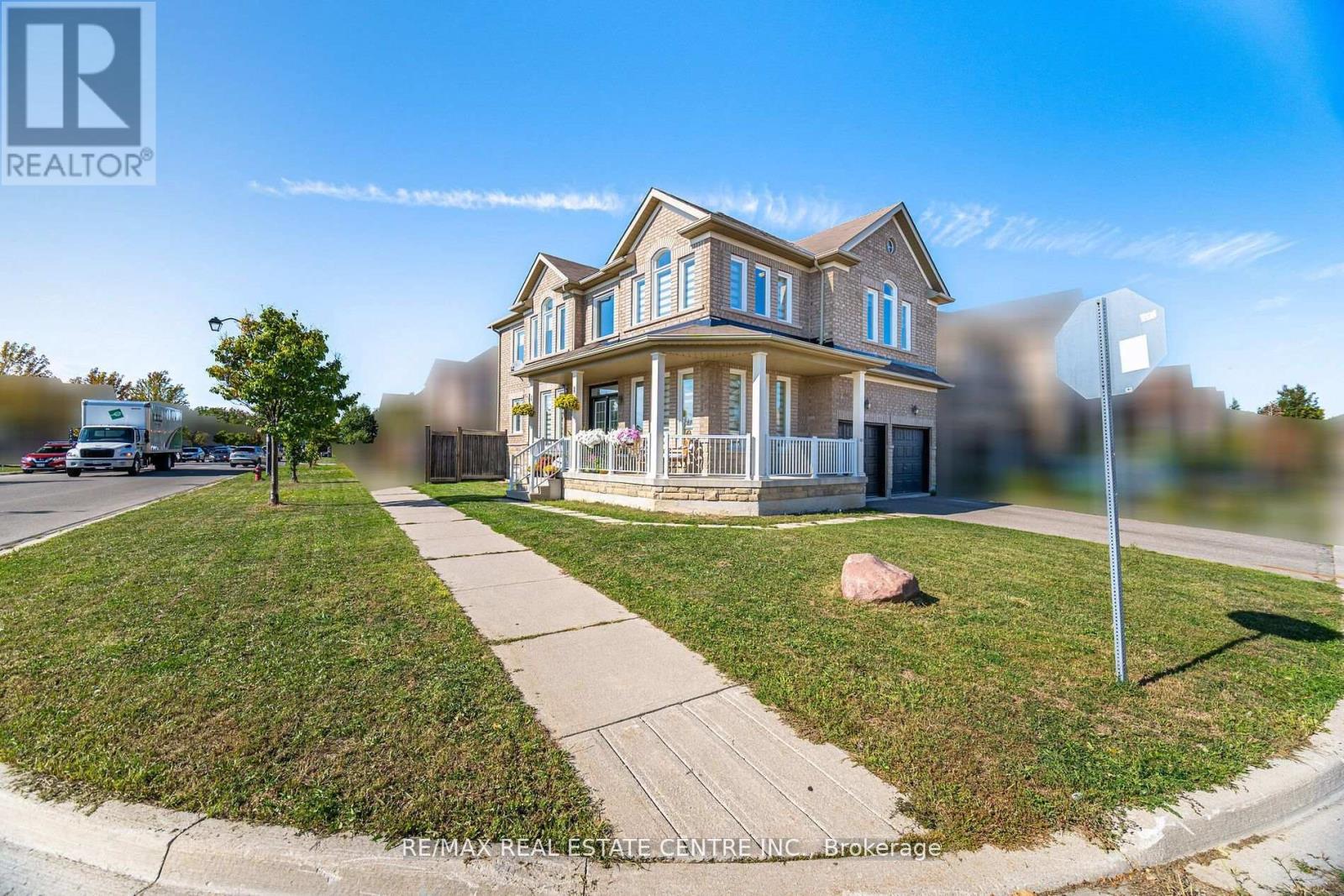 Lower - 351 Greenless Circle, Milton, Ontario  L9T 0X2 - Photo 2 - W12458412