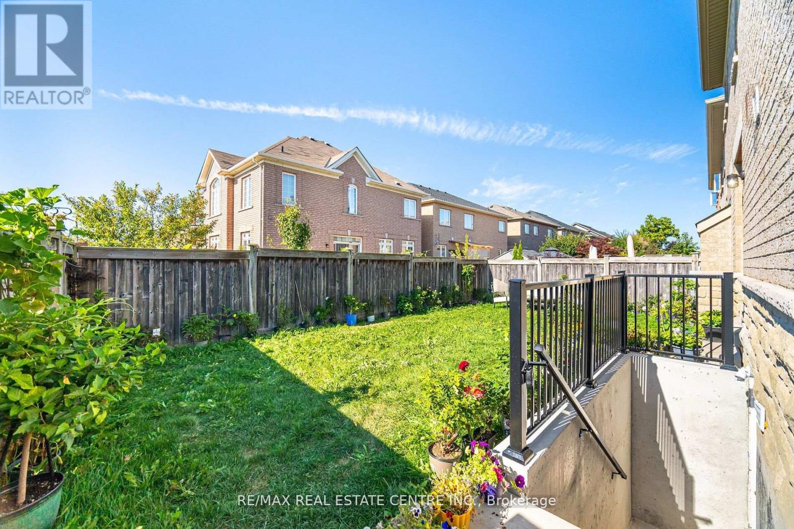 Lower - 351 Greenless Circle, Milton, Ontario  L9T 0X2 - Photo 6 - W12458412