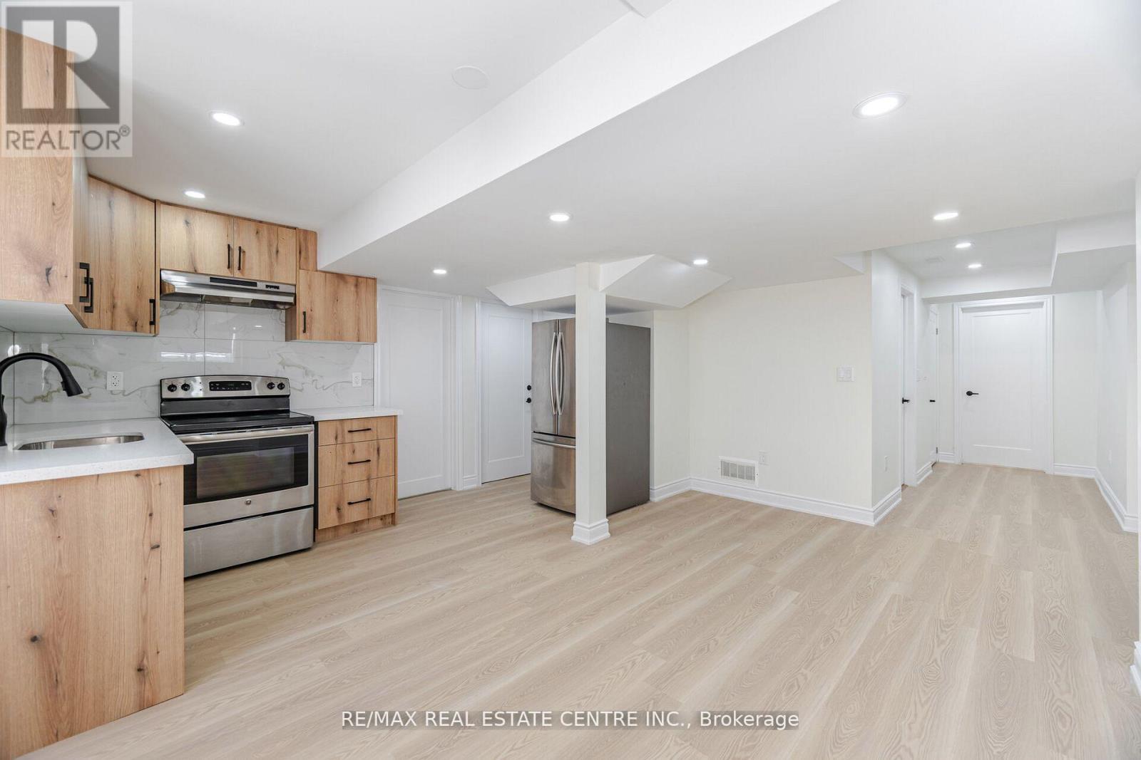 Lower - 351 Greenless Circle, Milton, Ontario  L9T 0X2 - Photo 9 - W12458412