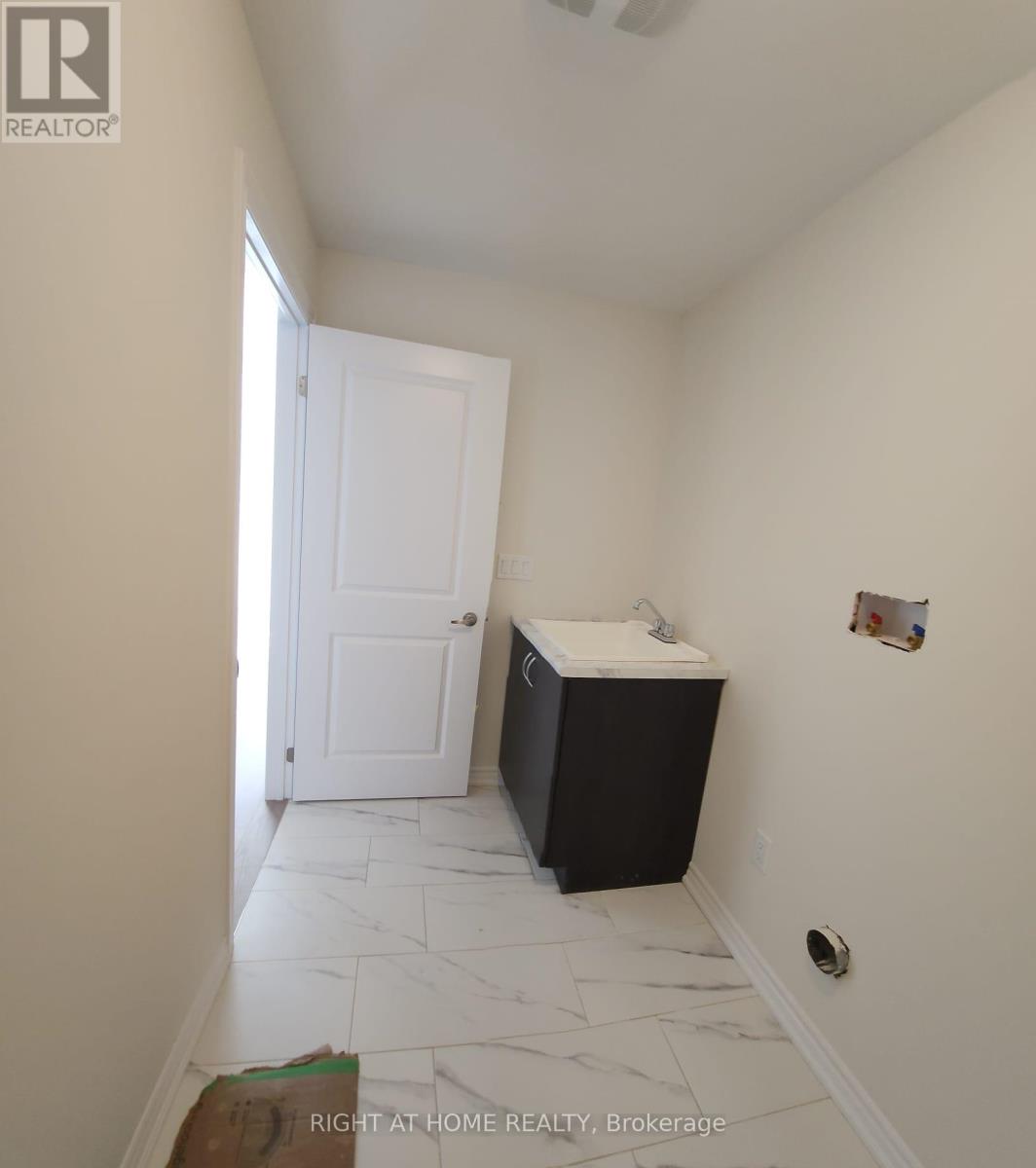 12304 Mclaughliin Road, Caledon, Ontario  L7C 4L7 - Photo 14 - W12458424