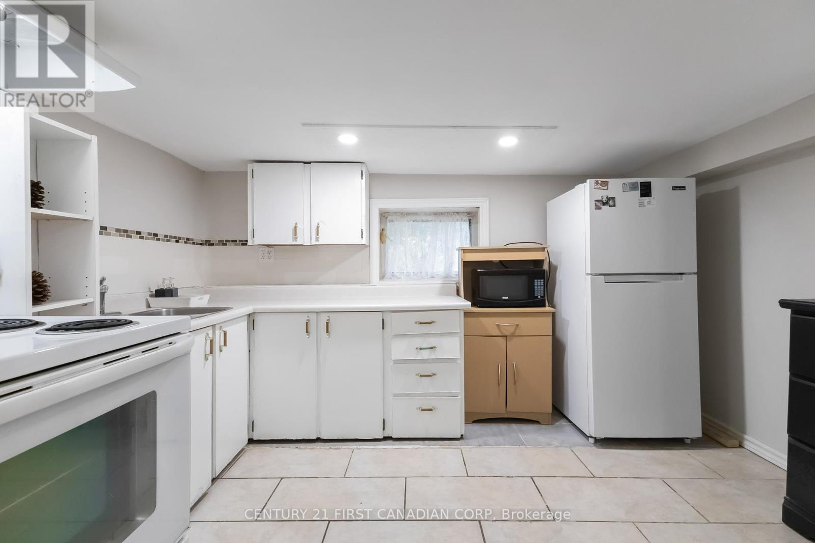 321 Edmonton Street, London East, Ontario  N5W 4X3 - Photo 34 - X12458433