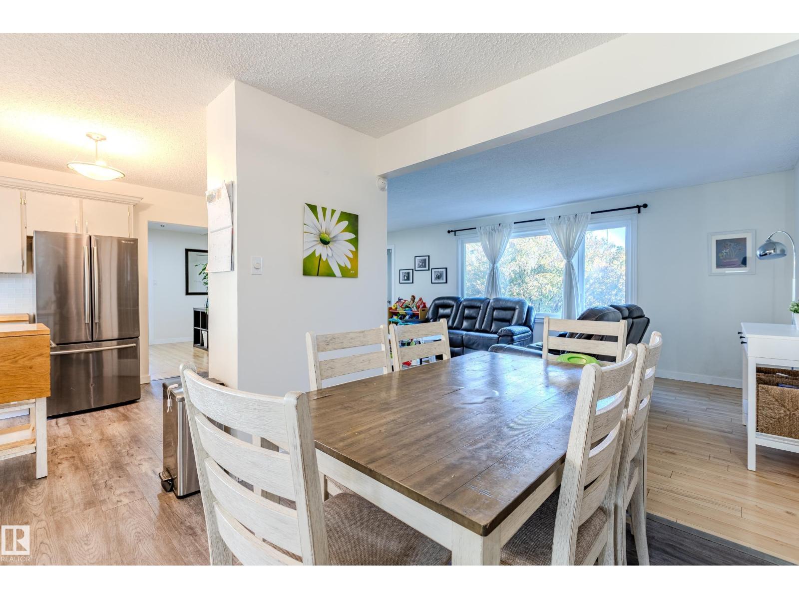 9713 100 Av, Morinville, Alberta  T8R 1G6 - Photo 11 - E4461833