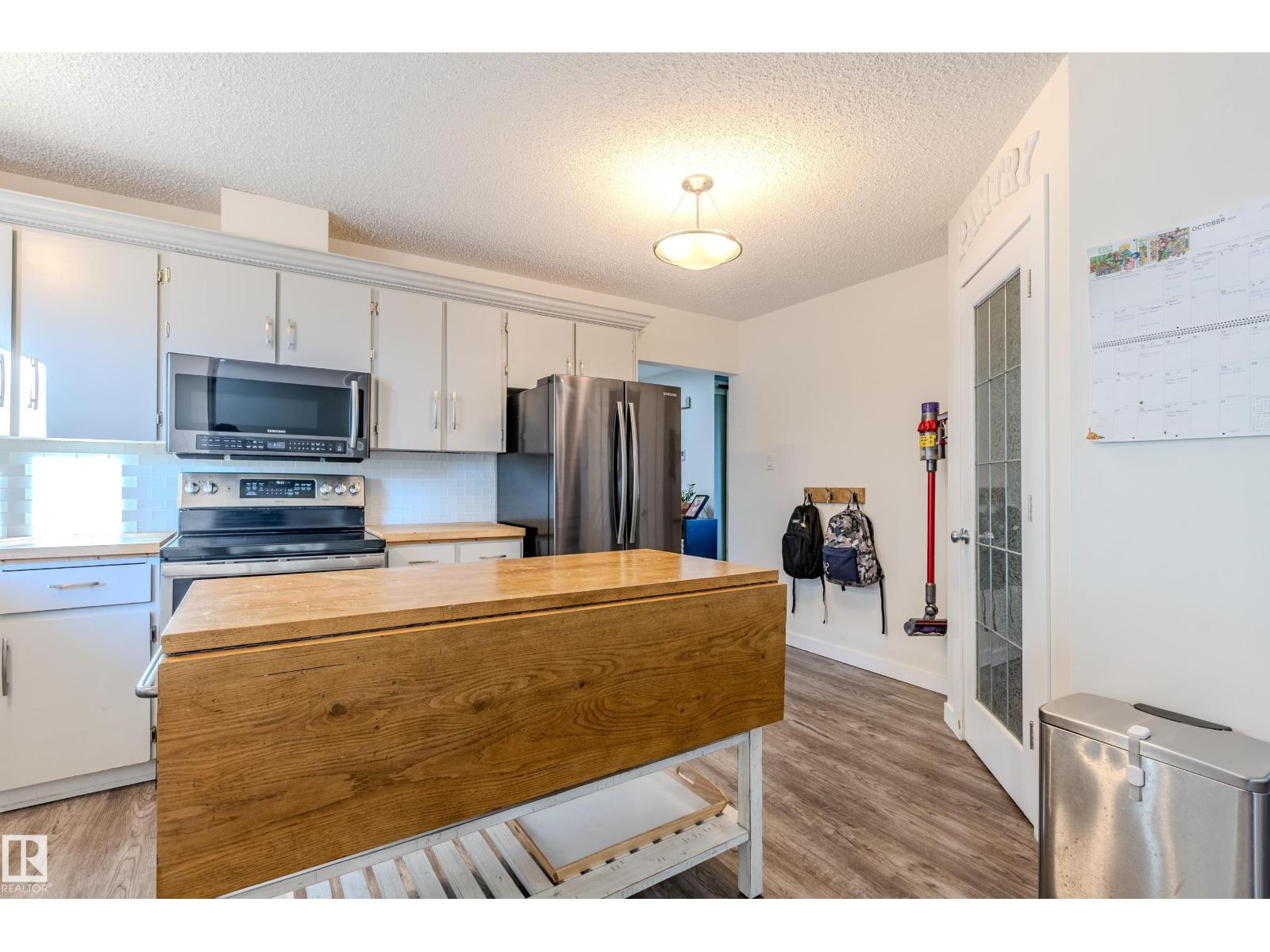 9713 100 Av, Morinville, Alberta  T8R 1G6 - Photo 12 - E4461833