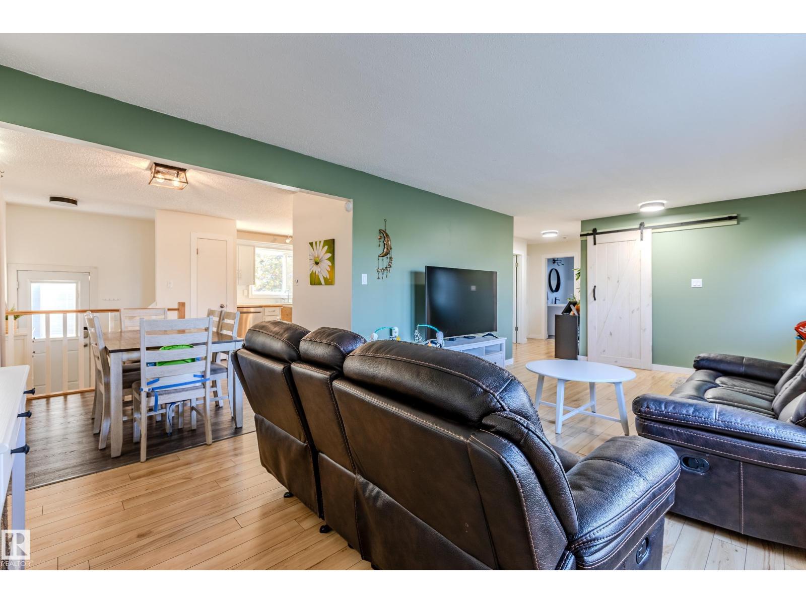 9713 100 Av, Morinville, Alberta  T8R 1G6 - Photo 7 - E4461833